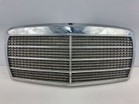 K�hlergrill Leicht fleckig/ Delle im senkrechten Steg<br>MERCEDES-BENZ S-KLASSE (W126) 300 SE, SEL