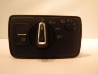 Schalter f�r Licht WVWZZZ3CZGP000101<br>VW Passat Variant (3G5, B8) 2.0 TDI