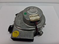 Gebl�semotor T�r Vorne Rechts<br>VW TRANSPORTER V KASTEN (7EA, 7EH, 7HA, 7HH