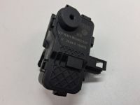 Stellmotor Tankklappe <br>AUDI A4 AVANT (8K5) 2.0 TDI